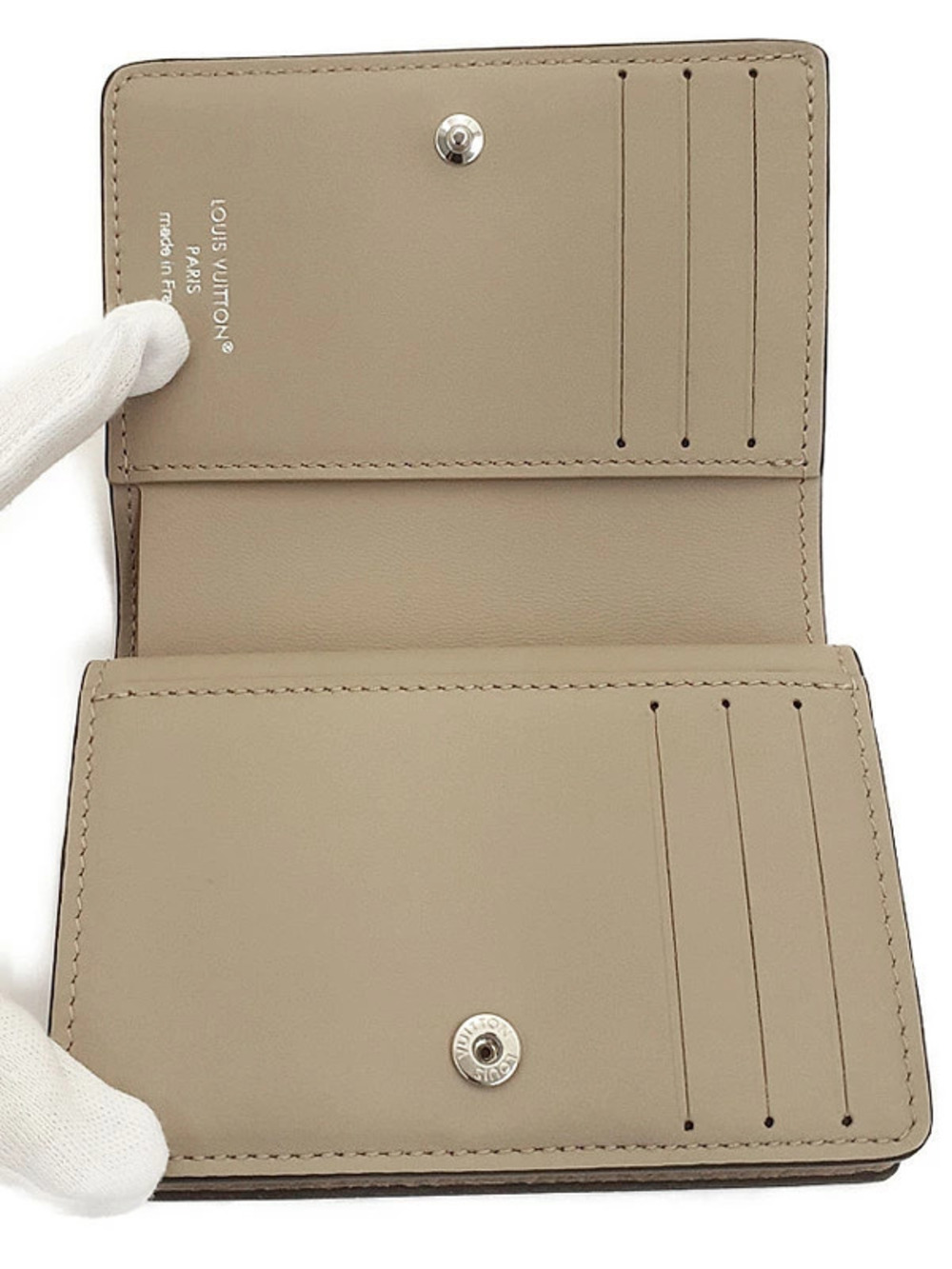 Louis Vuitton Short Portefeuille Wallet Mahina Bi Claire fold - Picture 3 of 5